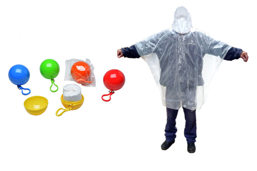 CAPA CHUVA PLAST TRANSP BOLA COLOR 116X110CM