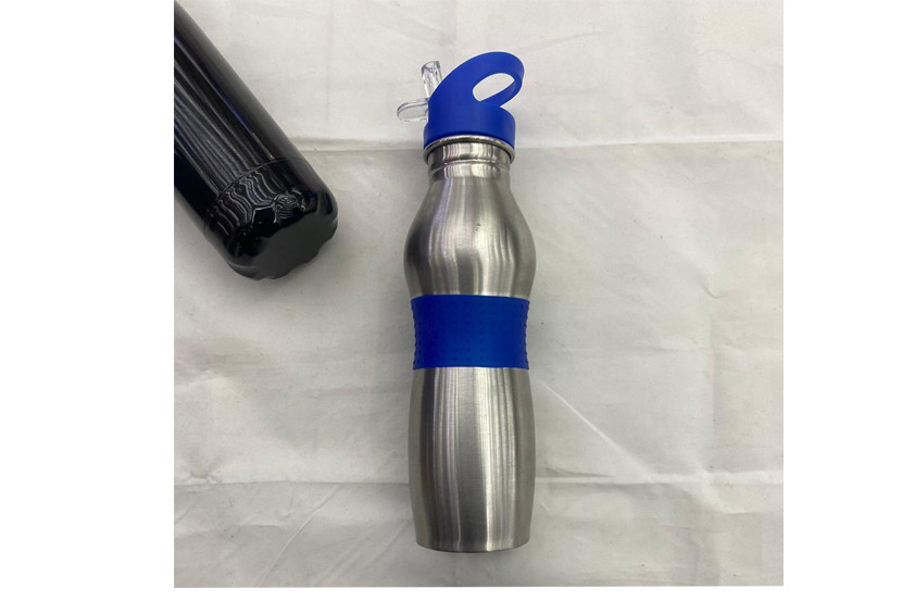 GARRAFA INOX TPA PLAST 650ML PRETA